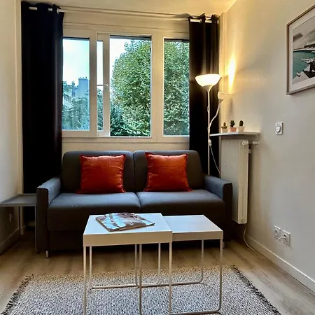 Appartamento Fully Equipped - 2 Guests - Near Metro