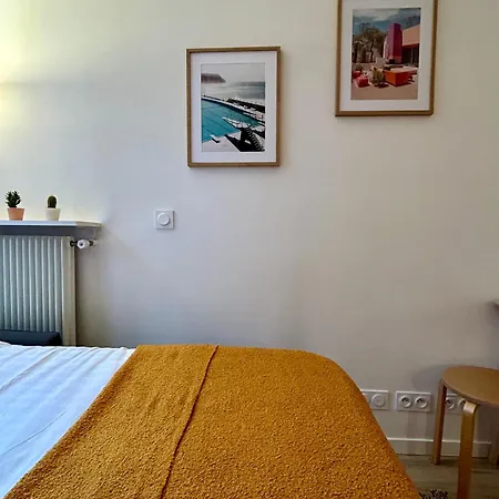 Fully Equipped - 2 Guests - Near Metro Appartamento *